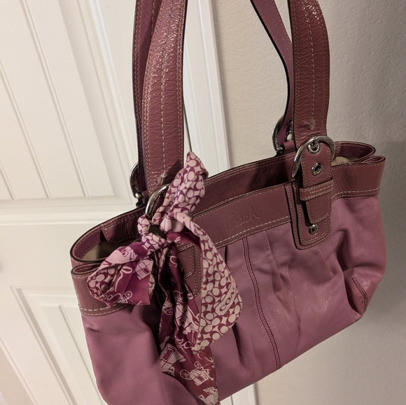 Coach purse - leather - Picture 3 of 3